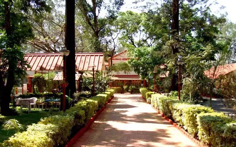 Hotel Mala's, Panchgani 3